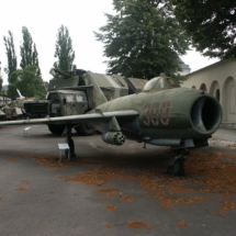 1000px-Bundeswehrmuseum_Dresden_55